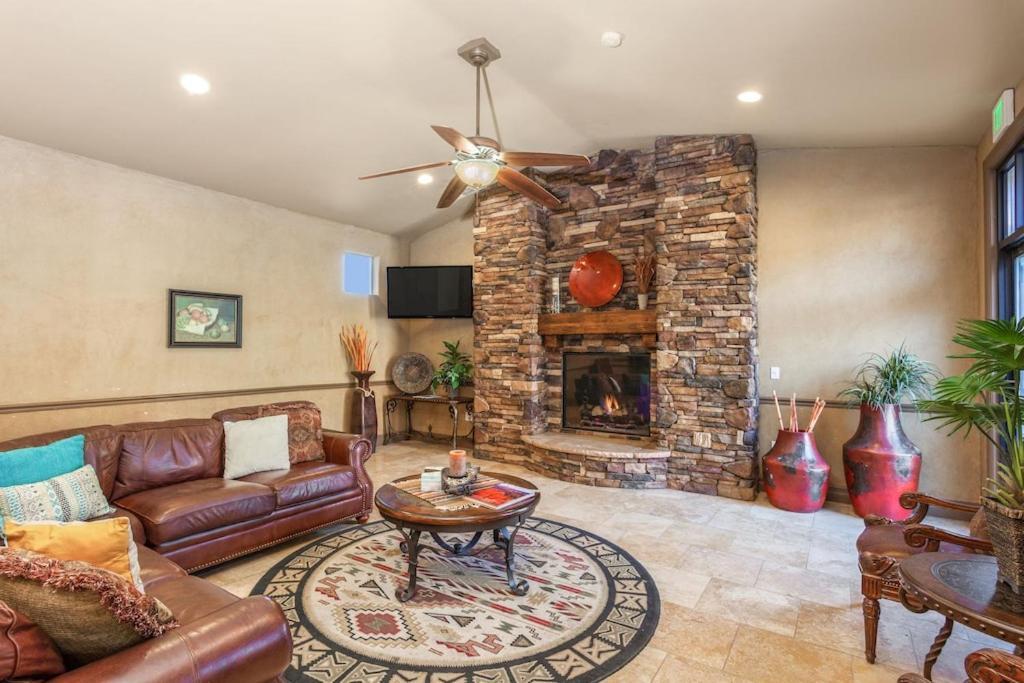 Coral Springs Resort H2 Brand New Home, Community Pool, Outdoor Fireplace, And Near Sand Hollow Washington Eksteriør bilde